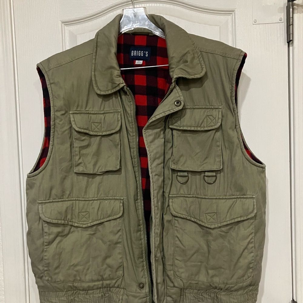 Briggs New York Men's Khaki Utility Hinting Fishing Vest with Red Check Lining